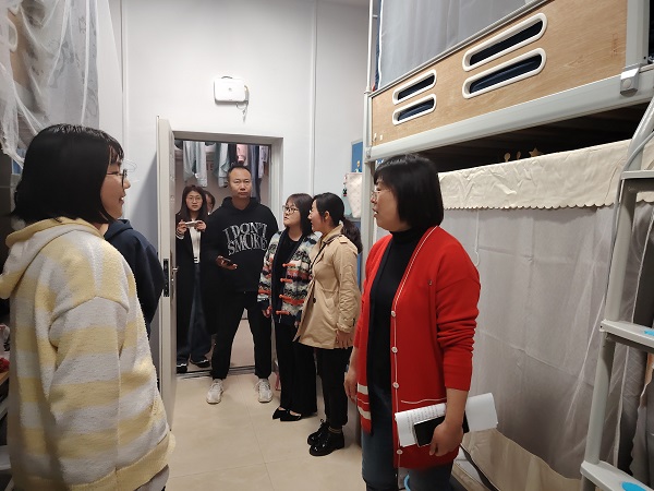 走訪宿舍1.jpg